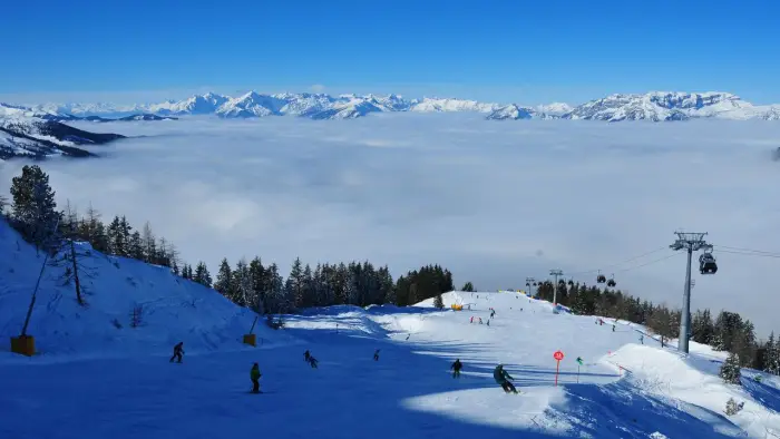 Austria - Kanzelhohe - ob�z narciarski