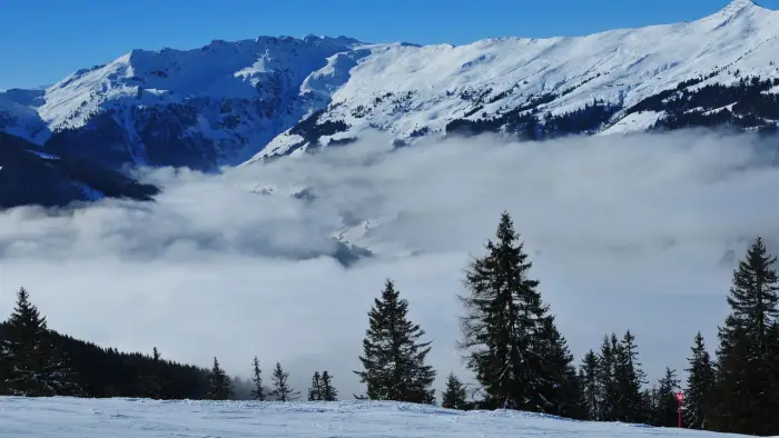 Austria - Kanzelhohe - ob�z narciarski