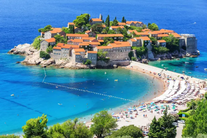 Czarnogra - Budva - Summer Camp 18+ - wylot z Warszawy, Krakowa, Wrocawia