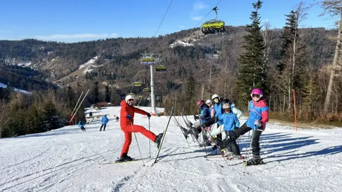 Korbiel�w - ob�z narciarski