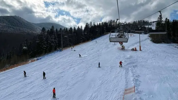 Korbiel�w - ob�z snowboardowy