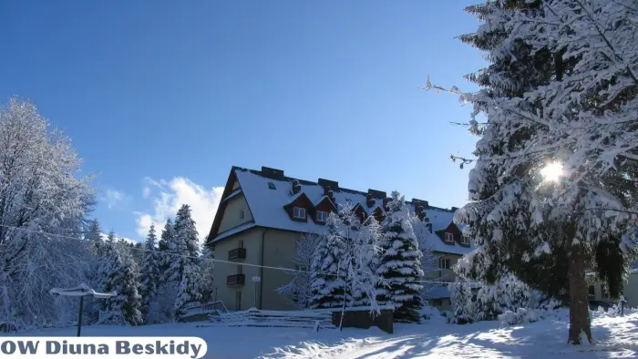 Korbiel�w - ob�z snowboardowy