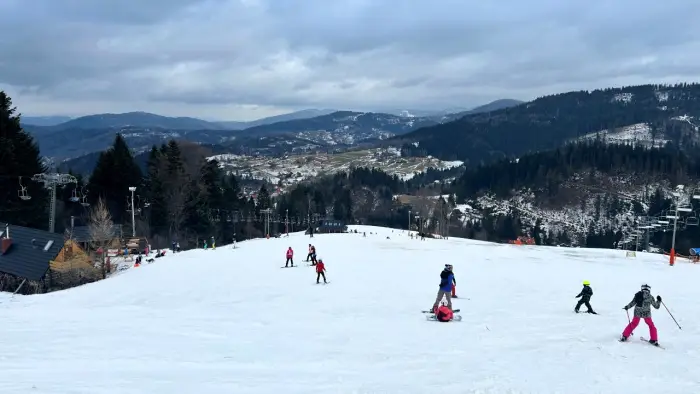 Korbiel�w - ob�z snowboardowy