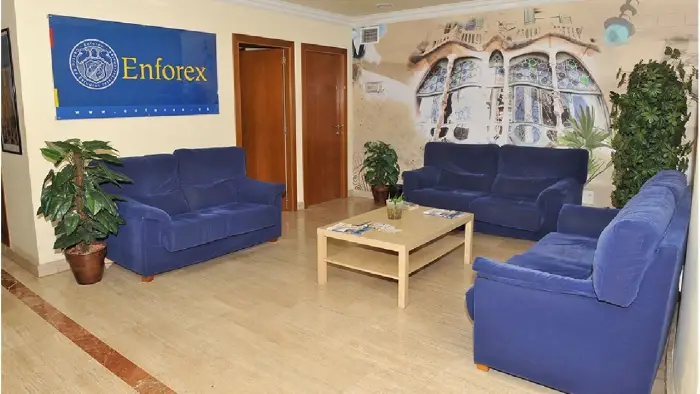 Hiszpania - Barcelona - indywidualny kurs j. hiszpa�skiego rodziny ENFOREX - wiek: 16+