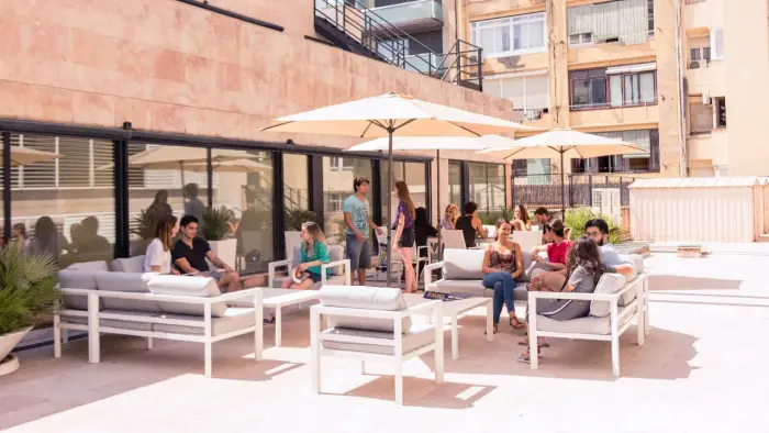 Hiszpania - Barcelona - indywidualny kurs j. hiszpa�skiego Junior Program ENFOREX - wiek: 14-18