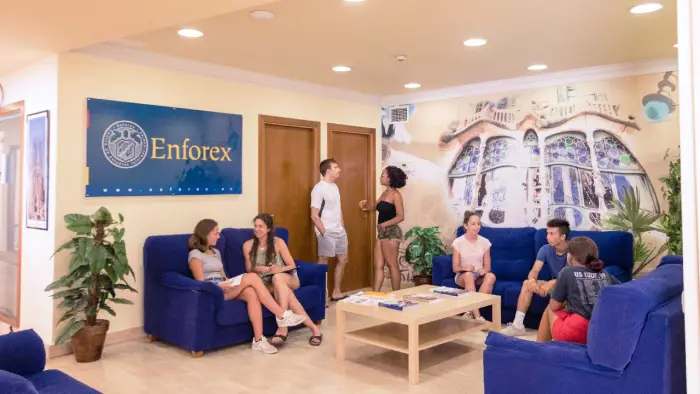 Hiszpania - Barcelona - indywidualny kurs j. hiszpa�skiego Junior Program ENFOREX - wiek: 14-18