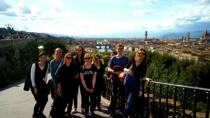 W�ochy - Florencja - indywidualny kurs j. w�oskiego rodziny LEONARDO - wiek: 16+
