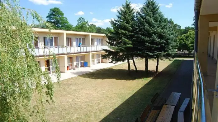 �azy - kolonia - Poszukiwacze Skarb�w