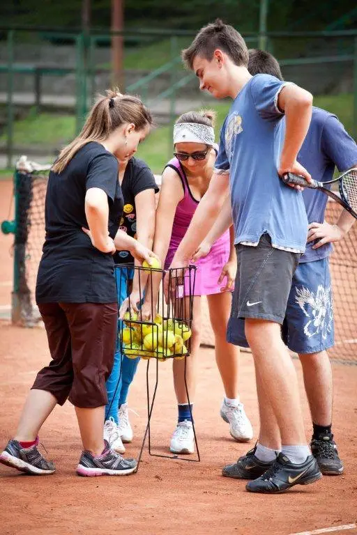 Kortowo - FunFestival - ob�z tenisa ziemnego