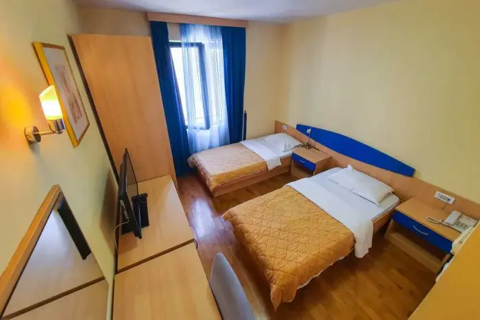 Czarnog�ra - Budva - Summer Camp 18+ - wylot z Warszawy, Wroc�awia