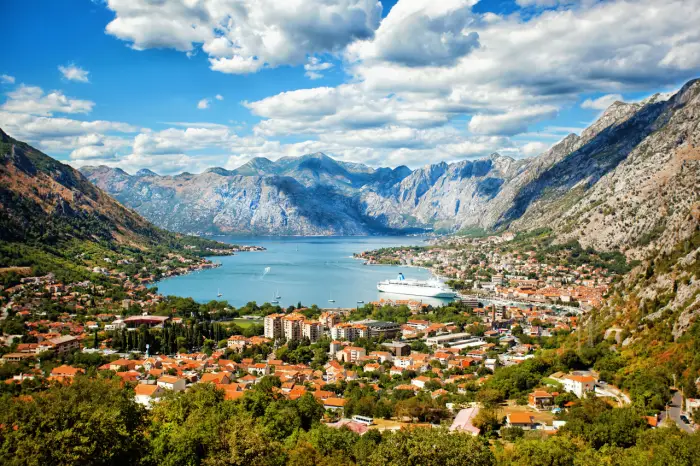 Czarnog�ra - Budva - Summer Camp 18+ - wylot z Warszawy, Wroc�awia