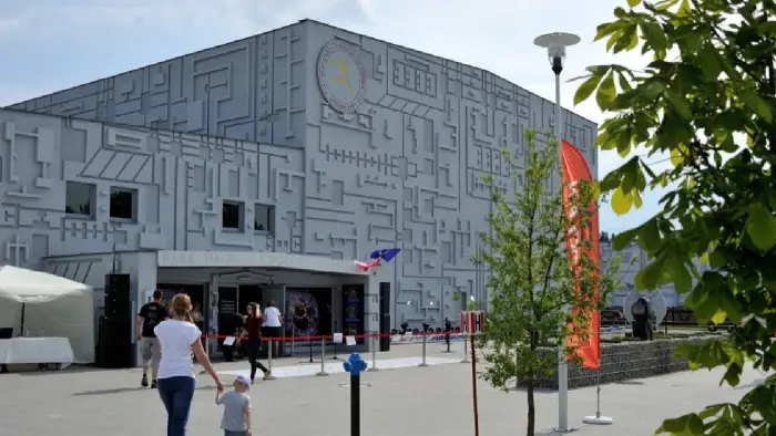 Krasiej�w - Klub Urwisa DinoCamp