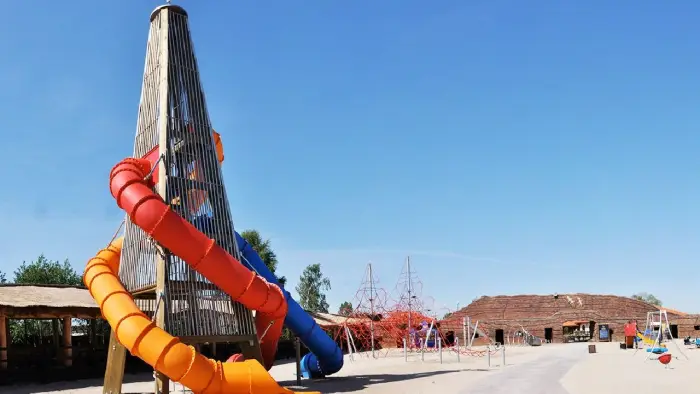 Krasiej�w - Klub Urwisa DinoCamp