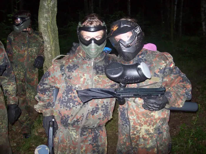 Zamrzenica - Forest Battle - ob�z paintballowy