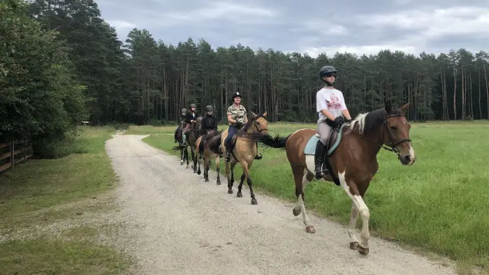 Opolszczyzna Bory Niemodli�skie - studencki rajd konny