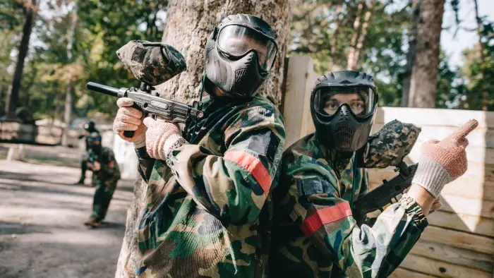 Byczyna - ob�z paintballowy