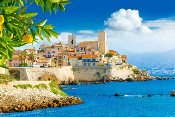 Francja, Lazurowe wybrze�e - wakacje w stylu glamour, wylot z Warszawy